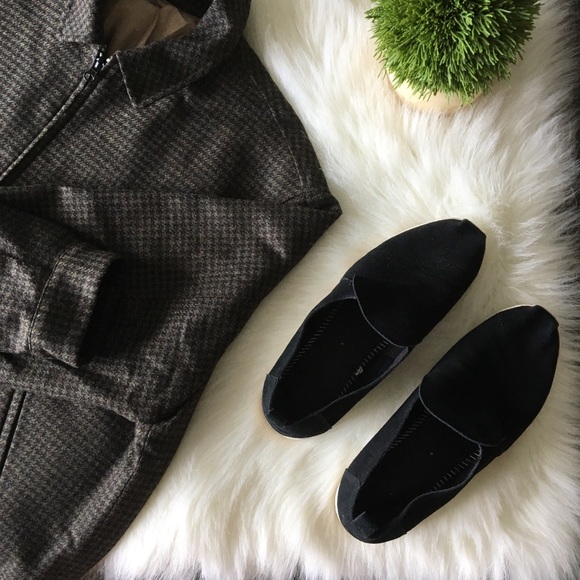 Tom’s Toms ✦ Cameron Suede Sneaker ✦ Black ✦ - Picture 2 of 8